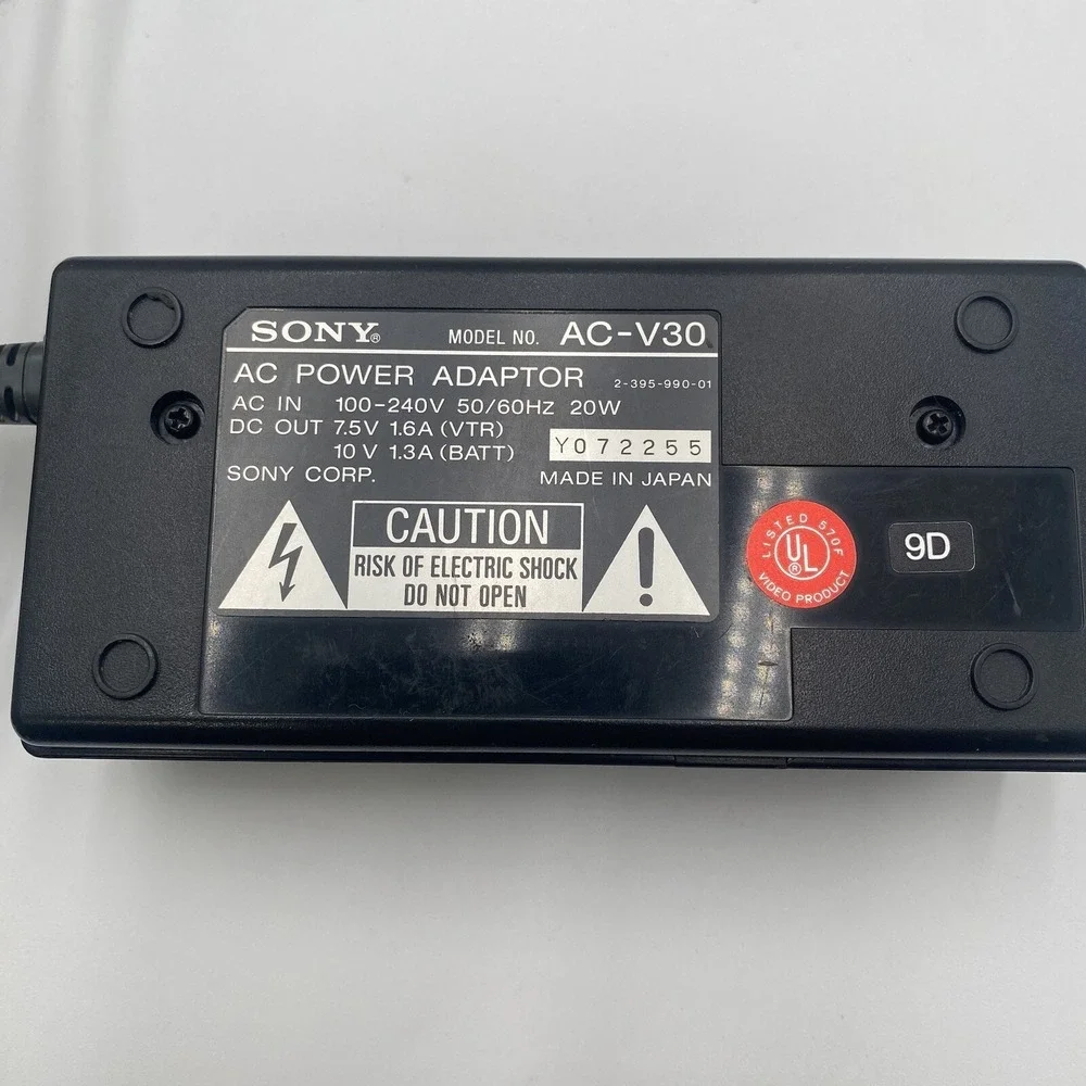 Sony ac v30